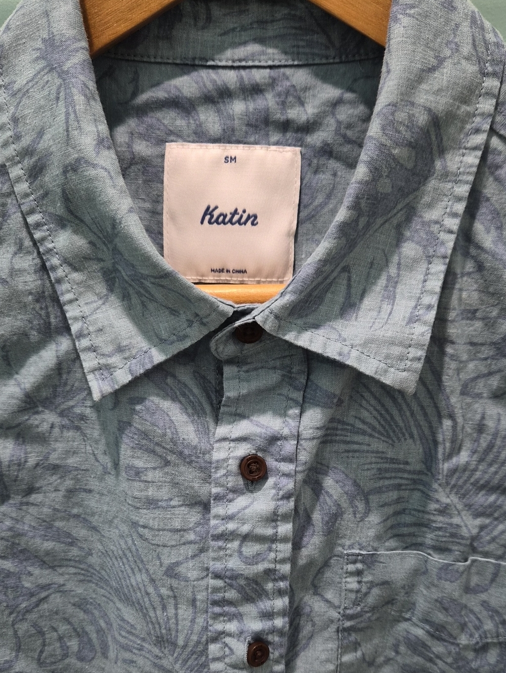Katin Men’s Pale Blue Floral-Print Button-Down Shirt